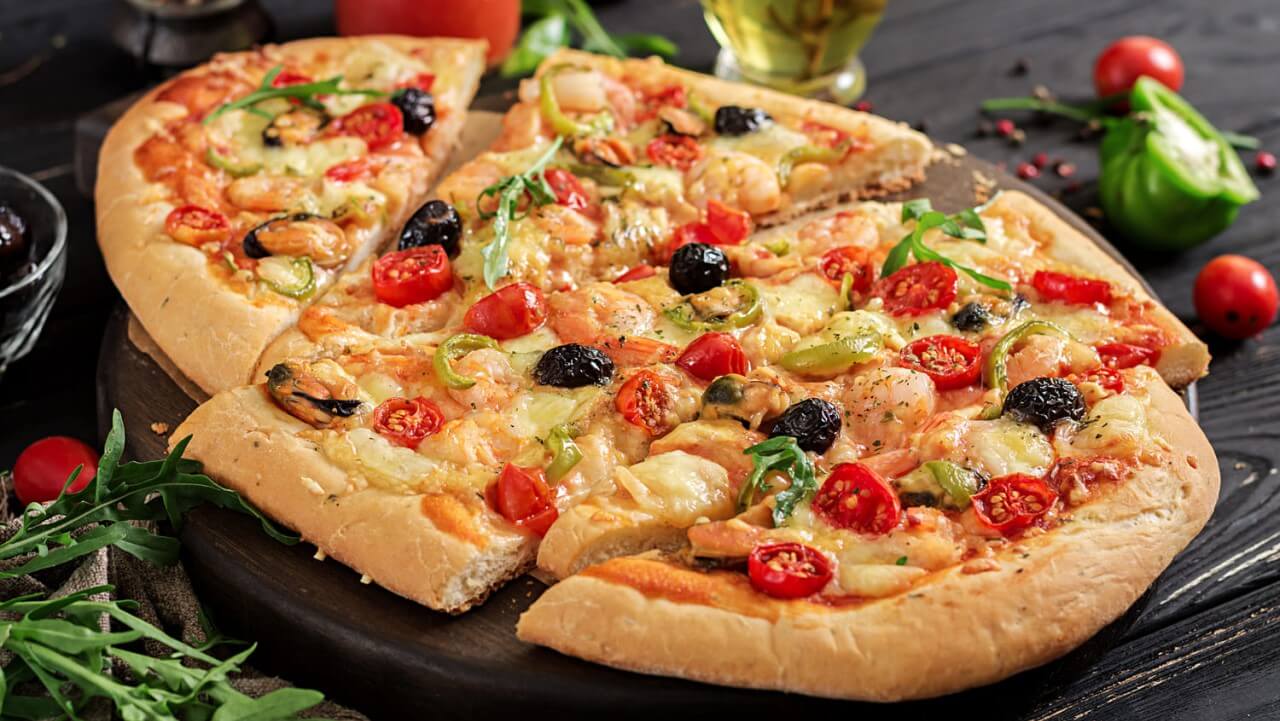 Pizza mit Meeresfrüchten: Italienisches Original Rezept